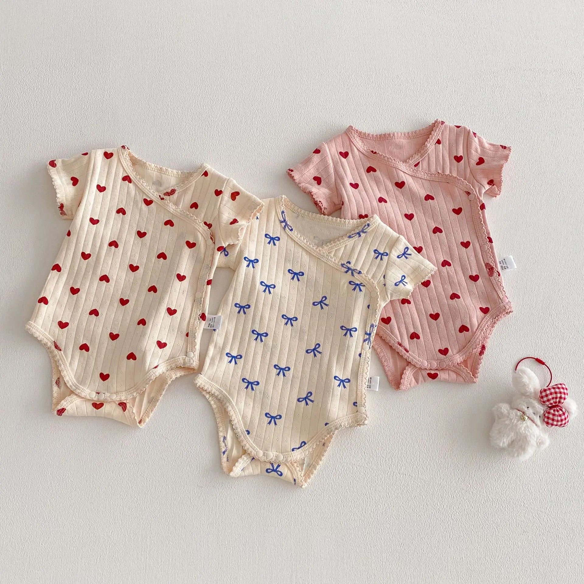 Body Bébé Cœur – Élégance & Douceur pour les Petites Princesses